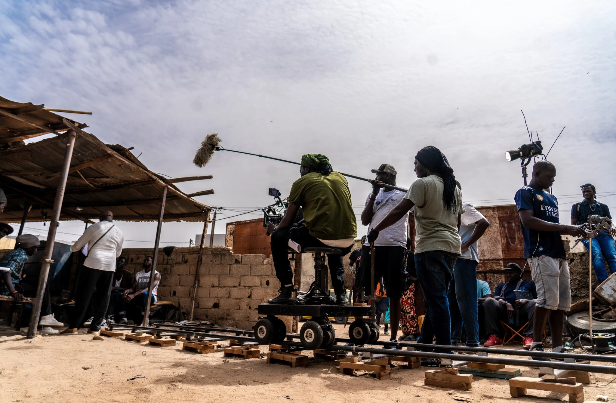 Équipe en tournage extérieur